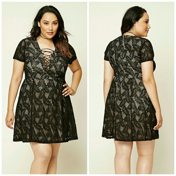 Plus Size Black / Nude Lace Up Dress Size 3X NEW - Picture 1 of 8